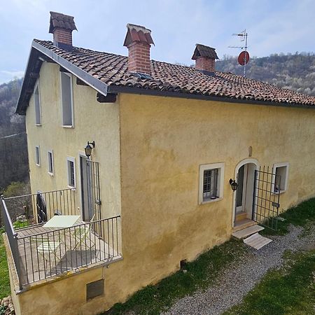 Casa Nel Verde Ca Dla Cola Mombasiglio Luaran gambar