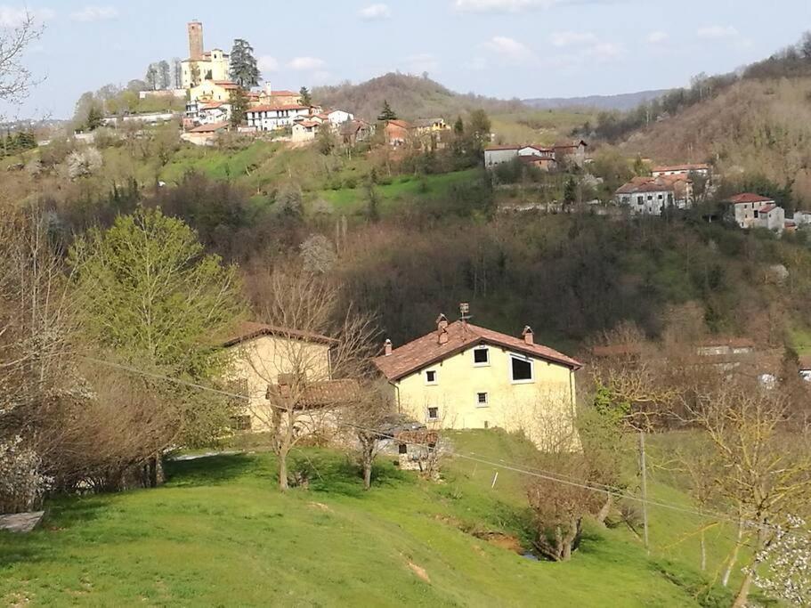Casa Nel Verde Ca Dla Cola Mombasiglio Luaran gambar